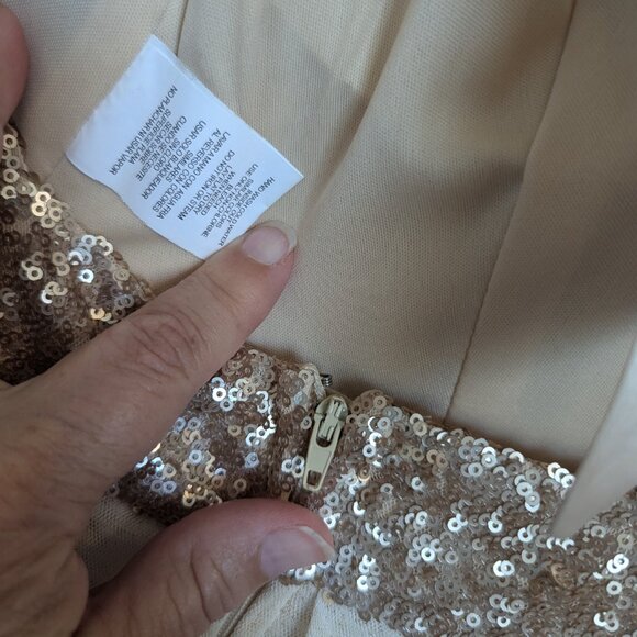 Gold Sequin Prom / Quinceanera / Party Dress! | Juniors 3 |  Fit & Flare | EUC - Picture 7 of 8